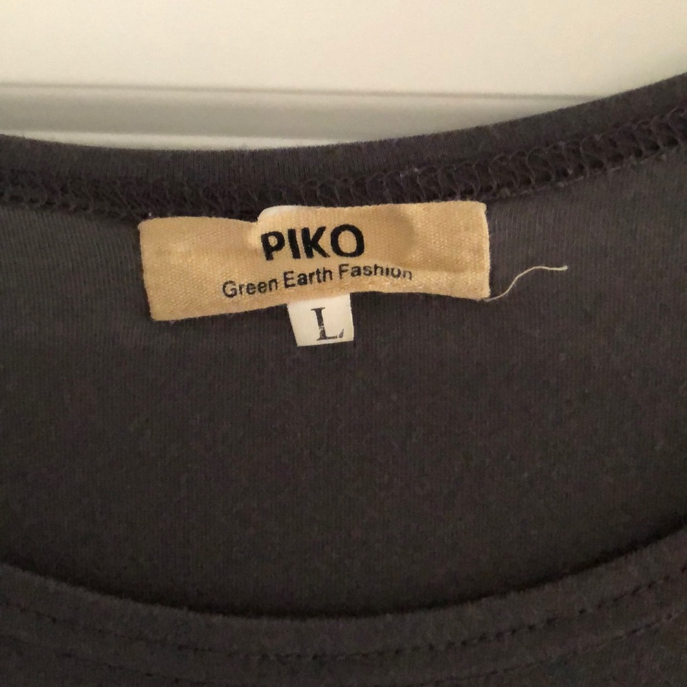 Piko - Picture 2 of 2